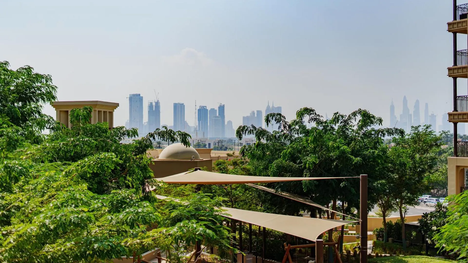 Spacious 4Br In Madinat Jumeirah Living Dubai Apartment