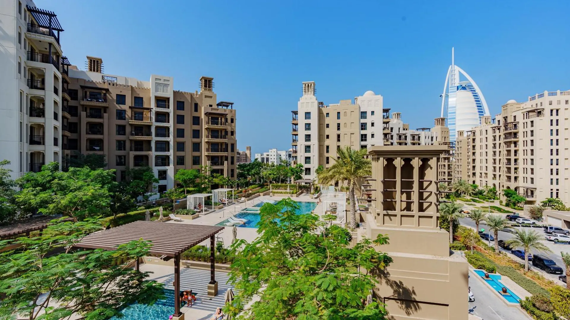 Spacious 4Br In Madinat Jumeirah Living Dubaj Apartmán