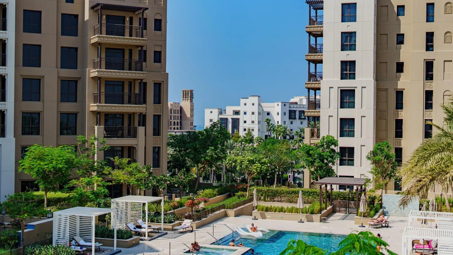 Spacious 4Br In Madinat Jumeirah Living Dubaj