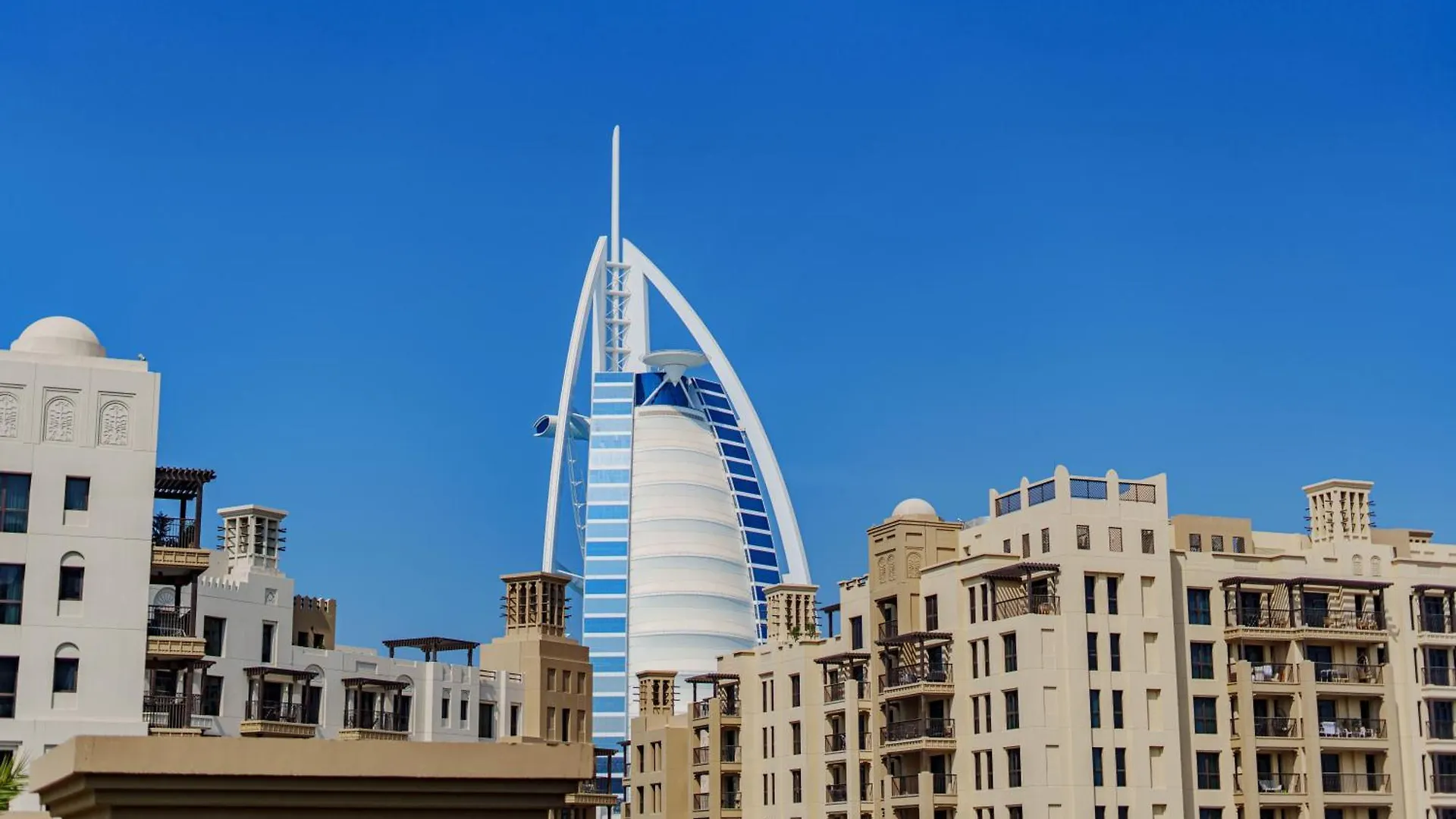Spacious 4Br In Madinat Jumeirah Living Dubai